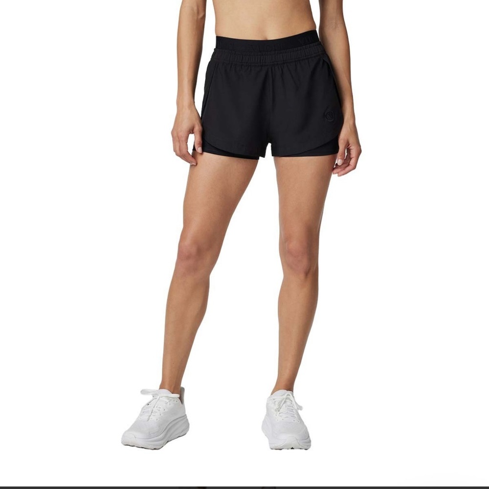 Vuori Luna Shorts